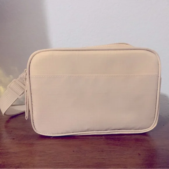 Old Navy Gap Nylon Belt Bag Fanny Pack - Picture 2 of 6